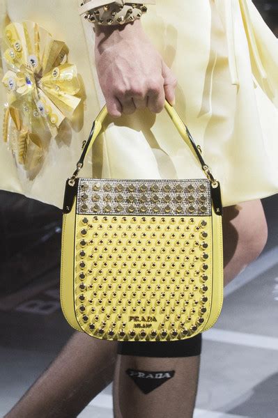 prada ss19 details
